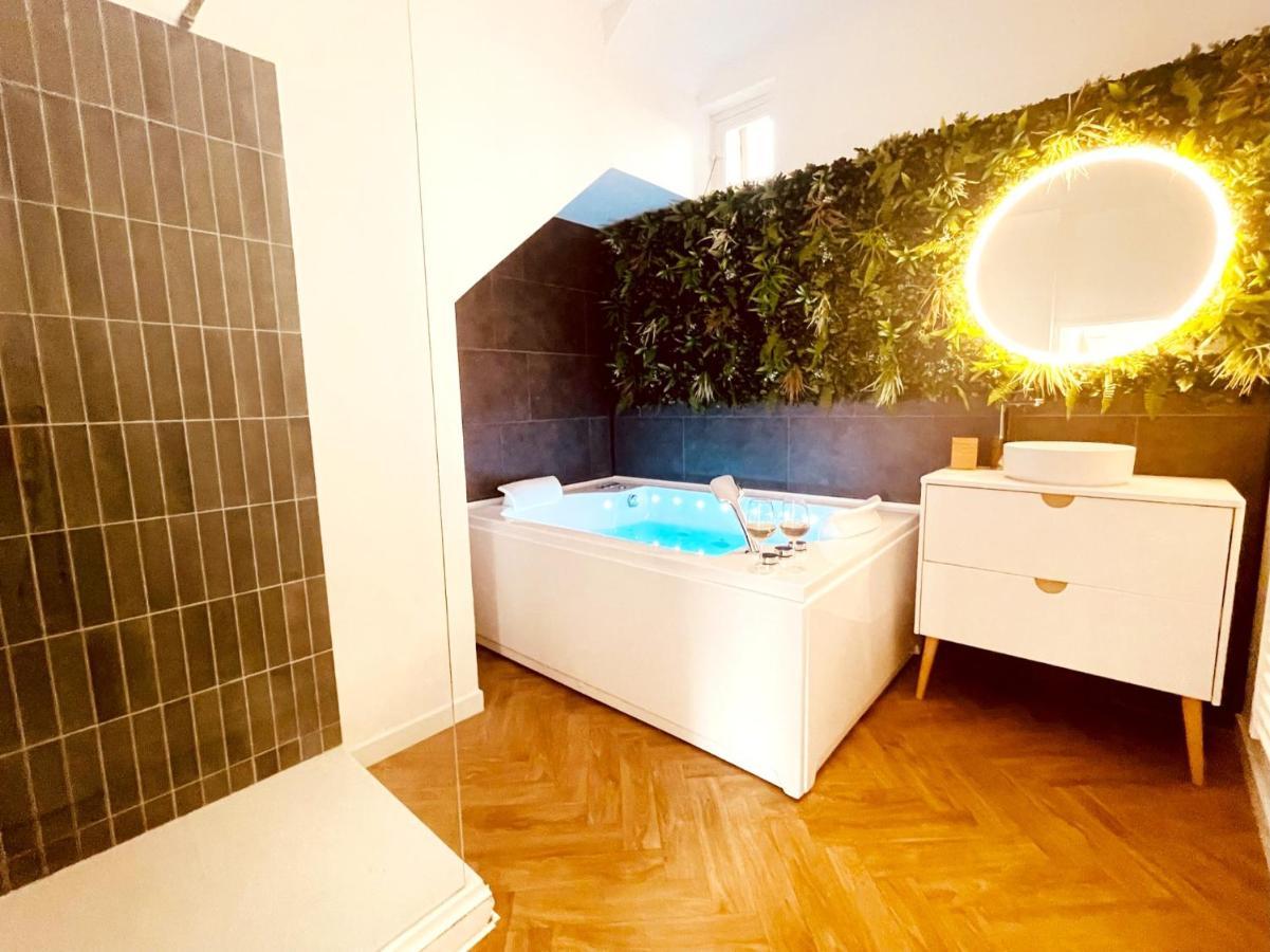 Le Jungle Spa **** นีมส์ ภายนอก รูปภาพ